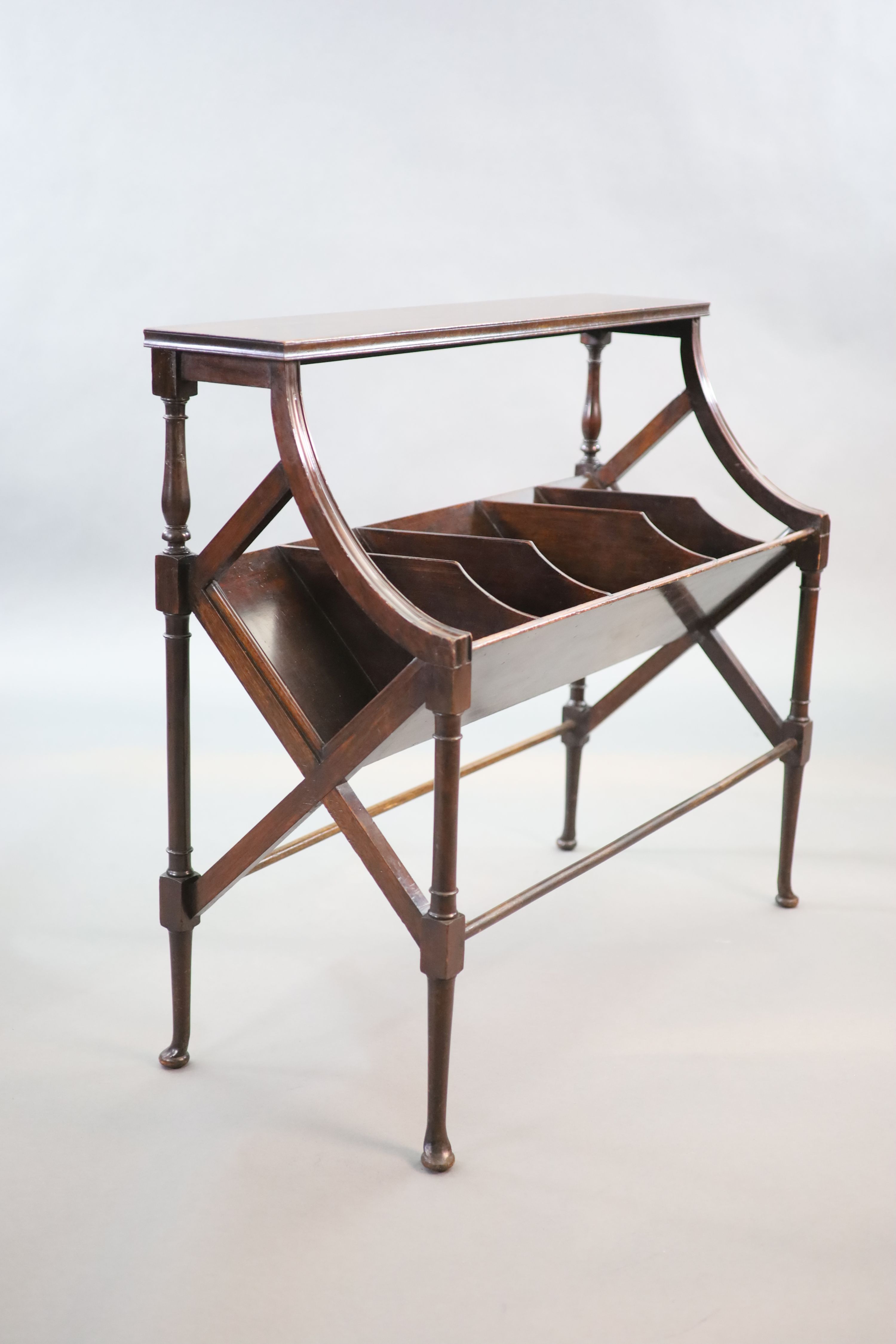 An early 20th century mahogany book stand, W.93cm D.39cm H.84.5cm
